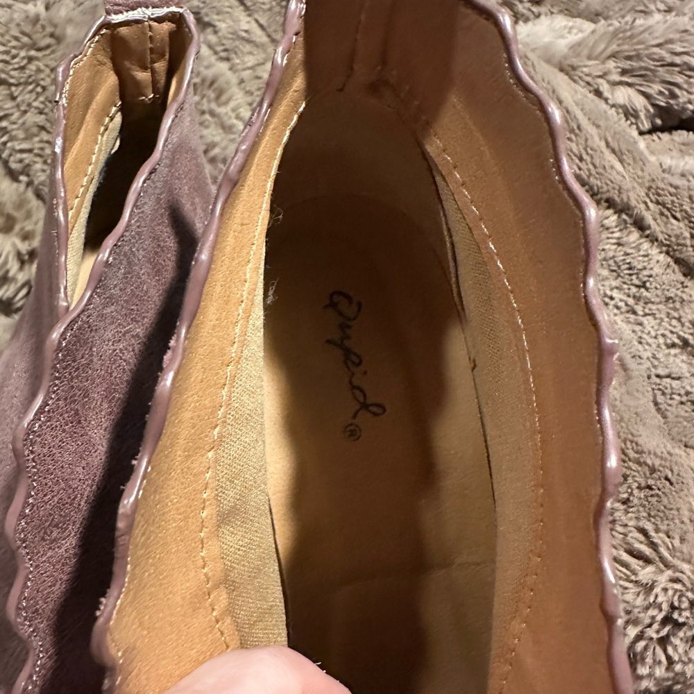 Qupid Mauve Scalloped Ankle Boots - Picture 4 of 8